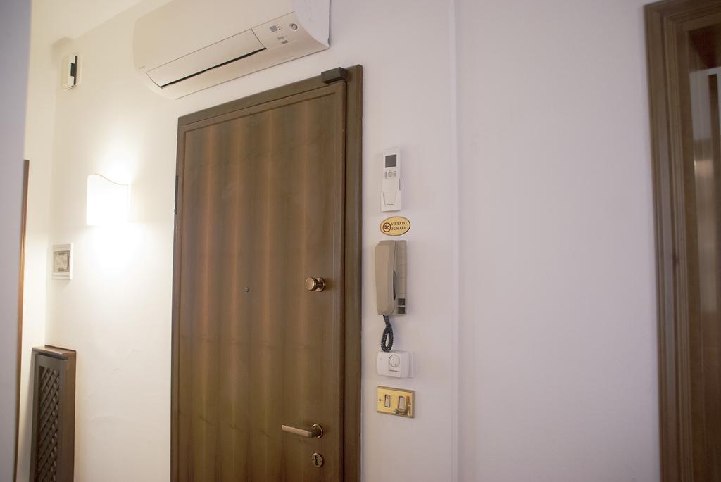 Residenza Calle Larga San Marco Venice Exterior photo